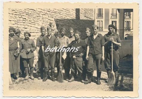 Foto Frankreich Kriegsgefangene Mit Deutschen Soldaten Wehrmacht Wk