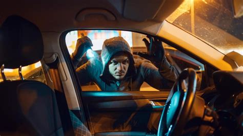Woringen Dieb Stiehlt Werkzeuge Aus Autos Polizei Sucht Zeugen