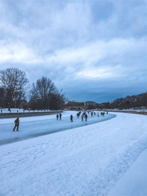 Local’s Guide to Skating the Rideau Canal Skateway in 2024