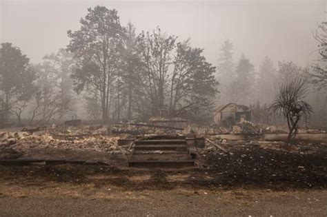 Which Oregon wildfires are still growing? New details, maps, evacuation information for biggest ...