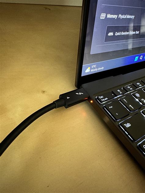 Z13 Thunderbolt Port Orange Light Rthinkpad