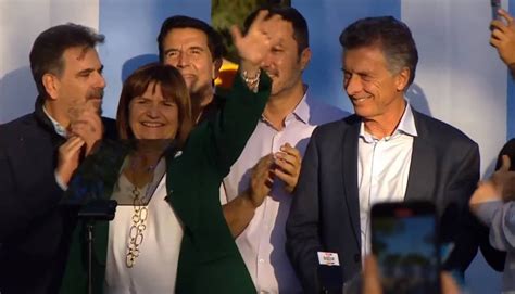 Bullrich Cerró Su Campaña En Lomas Junto A Macri Vamos A Terminar Con El Kirchnerismo