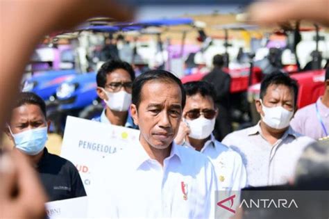 Presiden Jokowi Penggunaan Mesin Pertanian Tekan Kerugian Pangan