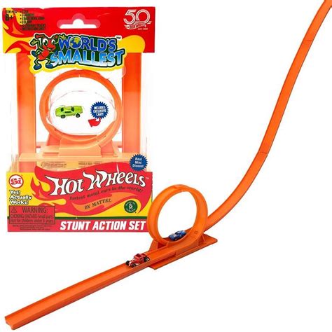 World S Smallest Hot Wheels Stunt Action Set Hot Wheels Stunts