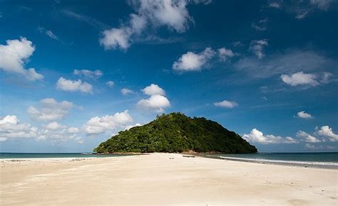 Kelambu Beach, Kudat | Sabah Tourist & Travel Guide | Malayisia