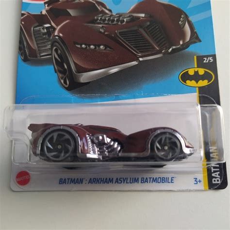 Hot Wheels Batman Arkham Asylum Batmobile HCW59 2022 Submarino