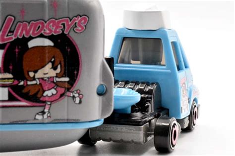 DINE N DASHのレビューエアストリームダイナー風架空トランポ HMF90 Hot Wheels 情報まとめ ホットウィール にわかマニア