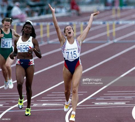 Sally Gunnell Of Great Britain Wins The Womens 400 Metres Hurdles