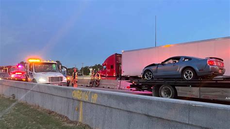 Early Morning Crash Along I 44 Causes Backups For Drivers