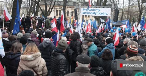 KOD na cenzurowanym w TVP Info Dziennikarze się zbuntowali