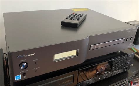 Pioneer Pd D J Sacd Player W Remote Photo Canuck Audio Mart