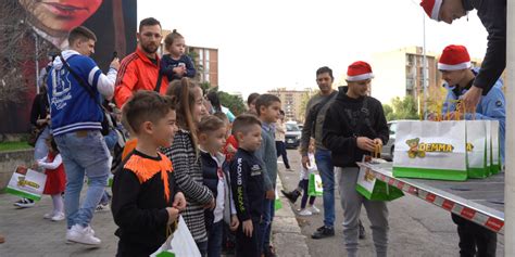 Giocattoli Ai Bimbi Dello Sperone E Di Brancaccio E Ai Piccoli Pazienti