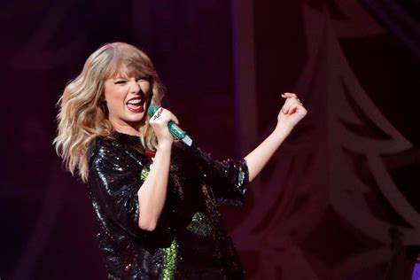 Taylor Swift Instagram Post In Support Of Democrats Prompts Spike In