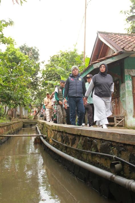 Bupati Bandung Tinjau Rintisan Wisata Konservasi Solokan Kampung Bedas