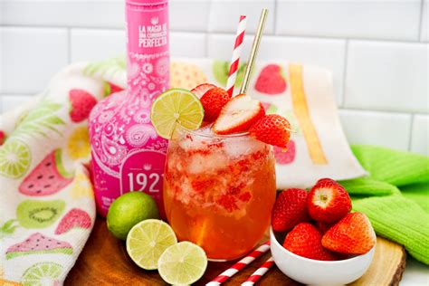 Backyard Summer Party Ideas | Boozy Fish Bowl Cocktails - Craft Beer