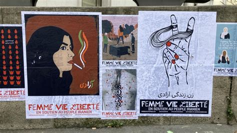 Des Affiches « Femme Vie Liberté En Soutien à La Lutte Des Femmes