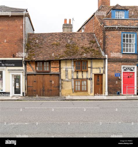 Tudor Style Buildings Hi Res Stock Photography And Images Alamy