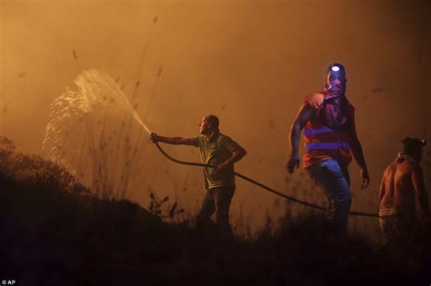 Arsonists Are Blamed For Fires In Spain And Portugal Daily Mail Online