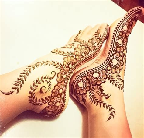 Beautiful Simple Mehndi Designs For Festive Look Cgfrog