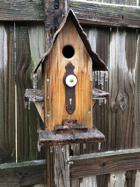 Pin By Judy On Birdhouses In Our Yard Birdhouses Rustic Outdoor