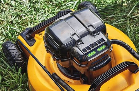 Dewalt Dcmw220p2 20v 3 In 1 Cordless Battery Powered Electric Lawn