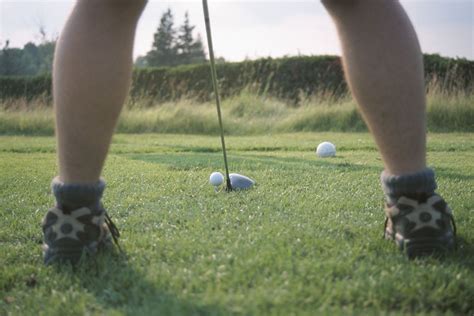 How Wide Should Your Golf Stance Be? Forming The Perfect Stance ...