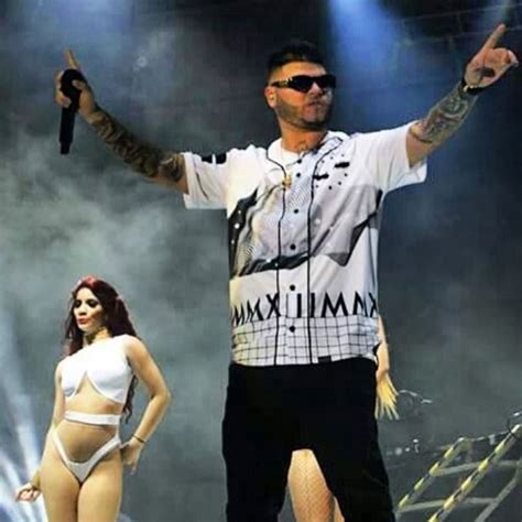 Pin By Mariangely Oliveras On Farruko Tmpr Los Menores