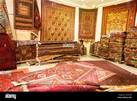 Iranian Carpet Hi Res Stock Photography And Images Alamy