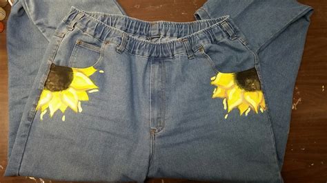 Sunflower Painted Mom Jeans 🌻💞 Painted Clothes Fashion Clothes