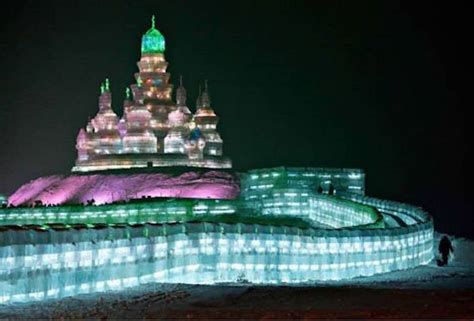 10 Breathtaking Ice Sculptures You Have To See