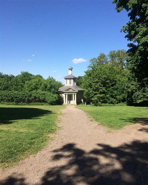 Suzanne on Instagram: “Pavilion at Dundurn Castle. #architecture # ...