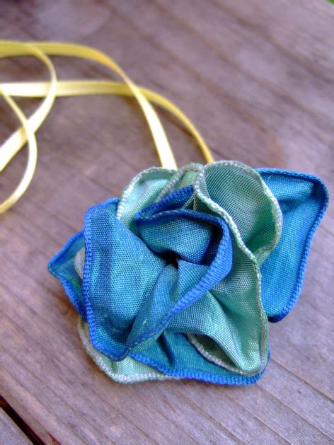 How To Easy Ribbon Rosettes Make