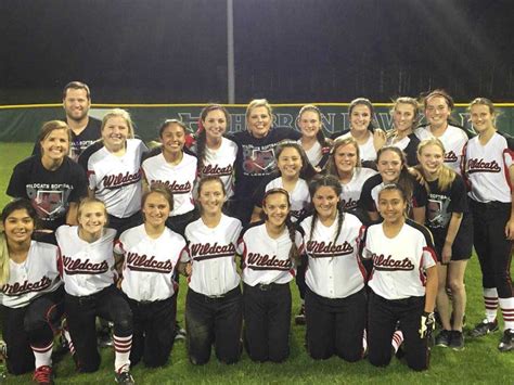 Lady Wildcats face Waco Midway in softball playoffs - Lake Highlands