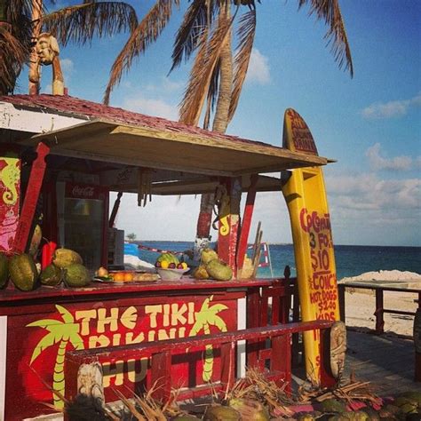 The Tiki Bar On Cable Beach Bahamas Been There Paradise Island Bahamas Paradise Island