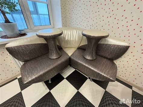 Кухонный уголок со столом и табуретками купить в Санкт-Петербурге ...