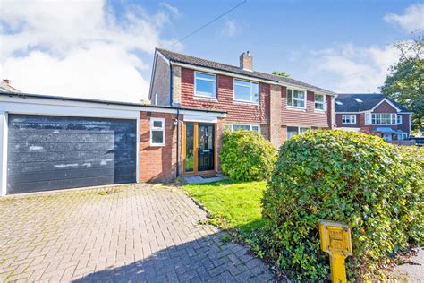 3 Bed Semi Detached House For Sale In Becher Close Renhold Bedford