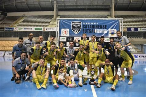 Sub 18 Do Jaraguá Futsal Supera Criciúma E é Campeão Inédito Do Estadual