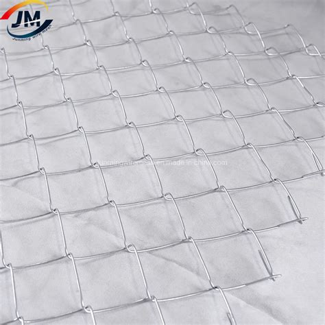 FT FT PVC Coated Green Hot DIP Galvanized Cyclone Diamond Shape Hole Chain Link Fence For