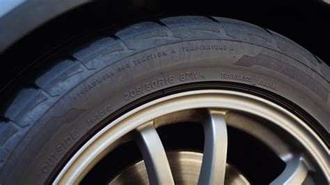 Car Tire Wallpapers Top Free Car Tire Backgrounds Wallpaperaccess