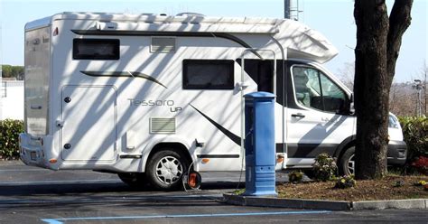 Tolentino Taglio Del Nastro Per La Rinnovata Area Camper Migliora L