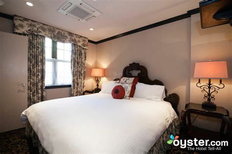 Hampton Inn Manhattan-Times Square North Review: What To REALLY Expect If You Stay