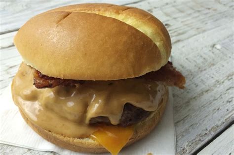 Peanut Butter Bacon Burger Recipe | ForkingSpoon