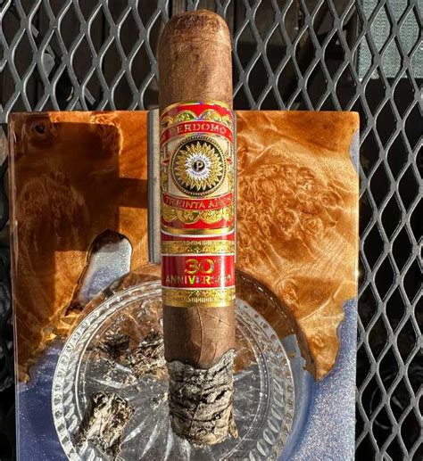 Perdomo Th Anniversary Sun Grown Cigar Review Ranabeauty