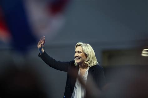 Exclusif Pr Sidentielle Marine Le Pen L Emporterait Au Second