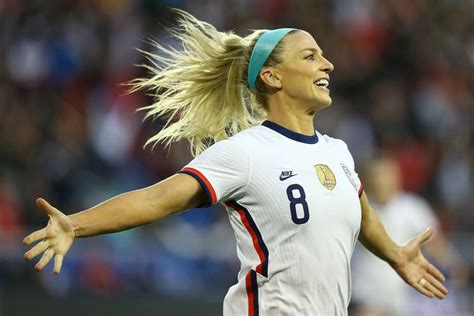 Julie Ertzs Header Puts Americans In Drivers Seat In Shebelieves Cup