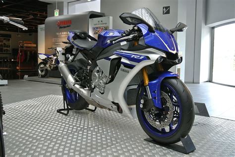 Yamaha Yzf R1 Wikipedia