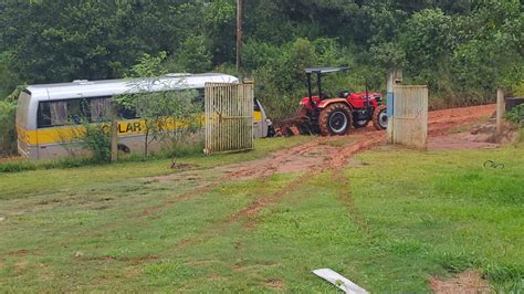 Nibus Escolar Fica Atolado Na Estrada Da Quer Ncia Clic Camaqu