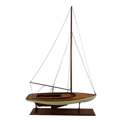 Scale Model Of A Herreshoff Yacht Floorboards Beautiful Lines Scale
