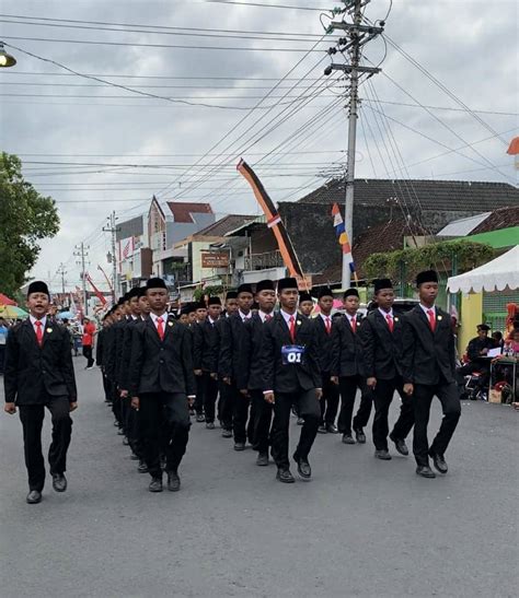 Mts Maarif Nurul Dholam Raih Juara 1 Lomba Pawai Baris Berbaris Pbb