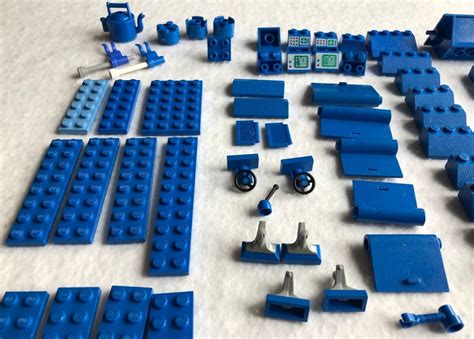 Blaue Lego Steine In Verschiedenen Formen Und Themen Kaufen Auf